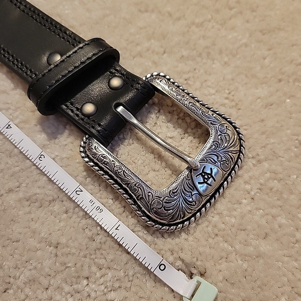 ARIAT Men's Black Leather Center Detail Belt-9401 Silver Buckle Size 46 THICK